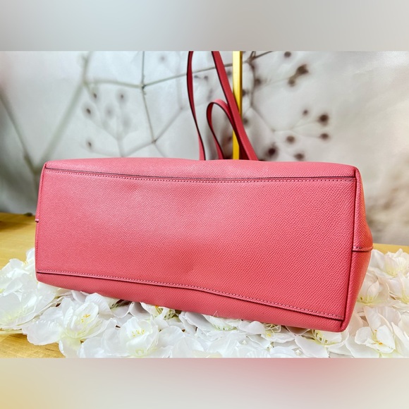 Coach Gallery Tote Shoulder Bag In Pink Taffy with Gold Accents - Picture 8 of 14